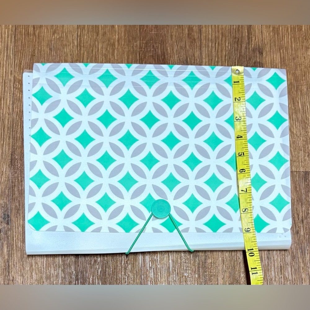Geometric Patterned Document Organizer - Picture 3 of 6